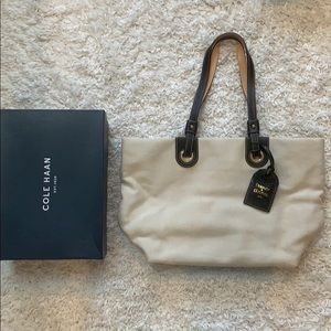 Dooney & Bourke tote bag purse
